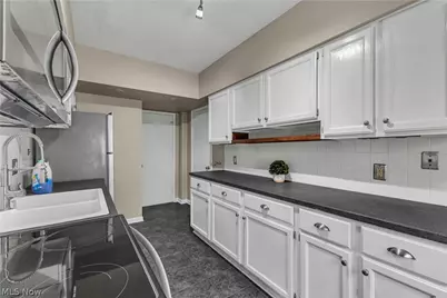 19015 Van Aken Boulevard #311, Huber Heights, OH 44122 - Photo 10