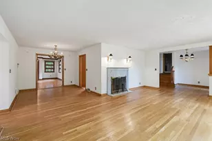 21 Hampshire Rd, Akron, OH 44313 - Photo 8
