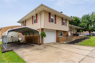27 E Friend Street, Columbiana, OH 44408 - Photo 2