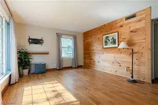 2256 Bailey Rd, Cuyahoga Falls, OH 44221 - Photo 2