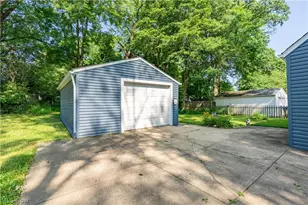 2256 Bailey Rd, Cuyahoga Falls, OH 44221 - Photo 28