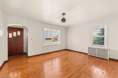 2124 E 28th Street, Lorain, OH 44055 - Photo 6