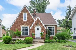 16800 Pilgrim Ave, Loveland, OH 44111 - Photo 1
