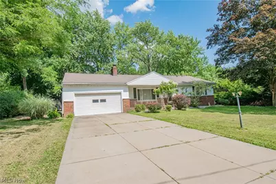 2951 Stanley Road, Fairlawn, OH 44333 - Photo 2