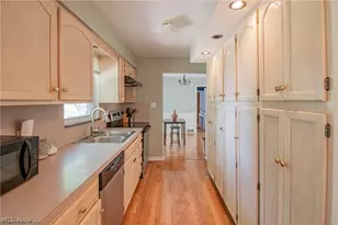 2951 Stanley Rd, Fairlawn, OH 44333 - Photo 10