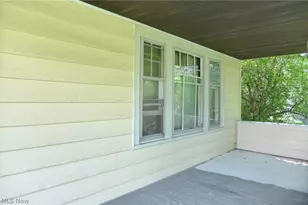 5363 Bartlett Rd, Huber Heights, OH 44146 - Photo 2