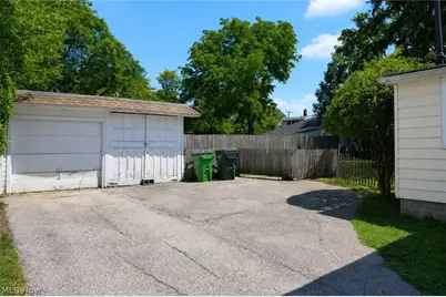 5363 Bartlett Road, Huber Heights, OH 44146 - Photo 32