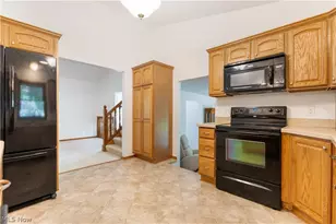 563 Kapity Dr, Mogadore, OH 44260 - Photo 14
