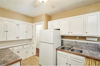 1036-1038 Emma Avenue, Akron, OH 44302 - Photo 2