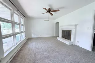 426 W Oregon Ave, Sebring, OH 44672 - Photo 2