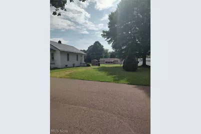 602 Oxford Avenue, Newcomerstown, OH 43832 - Photo 6
