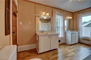 442 Main St W, Beach City, OH 44608 - Photo 16