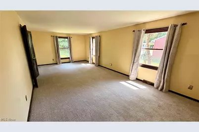 5740 Lake Cable Avenue NW, Canton, OH 44718 - Photo 8
