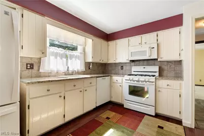 5740 Lake Cable Avenue NW, Canton, OH 44718 - Photo 14