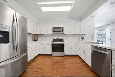 3828 Surfside Circle, Reminderville, OH 44202 - Photo 2