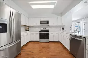 3828 Surfside Cir, Reminderville, OH 44202 - Photo 2