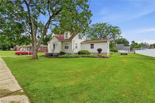 369 E 46th St, Lorain, OH 44052 - Photo 28