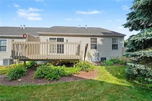 3196 Mariners Island Dr NW, Canton, OH 44708 - Photo 18