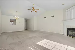 3196 Mariners Island Dr NW, Canton, OH 44708 - Photo 8