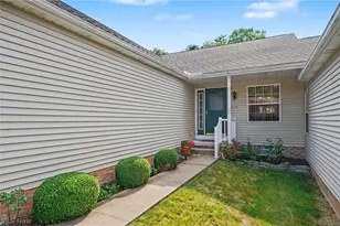 3196 Mariners Island Dr NW, Canton, OH 44708 - Photo 2