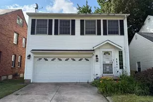 2251 S Belvoir Blvd, Loveland, OH 44118 - Photo 1
