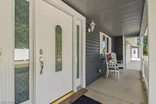2151 Beach Dr, Akron, OH 44312 - Photo 4