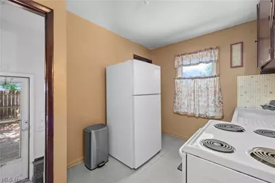 7800 Denison Avenue, Loveland, OH 44102 - Photo 8