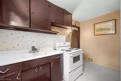 7800 Denison Avenue, Loveland, OH 44102 - Photo 6