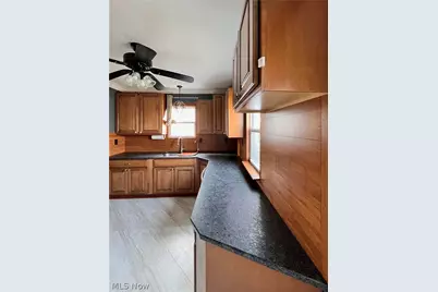 8309 Bancroft Avenue, Loveland, OH 44105 - Photo 12