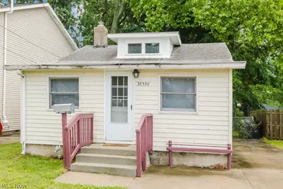 38530 Plains Court, Willoughby, OH 44094 - Photo 2