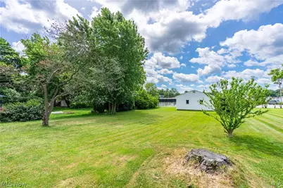 224 Summit Street SE, North Canton, OH 44720 - Photo 4