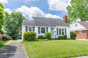 224 Summit St SE, North Canton, OH 44720 - Photo 2