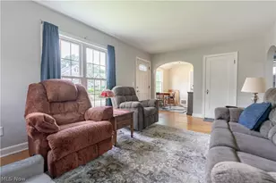 224 Summit St SE, North Canton, OH 44720 - Photo 8