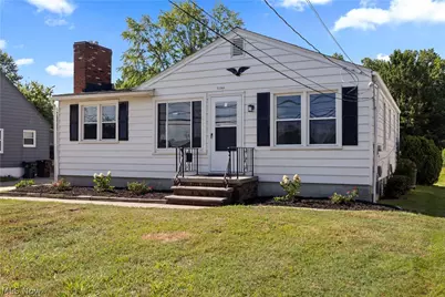 46175 Middle Ridge Road, Amherst, OH 44001 - Photo 2