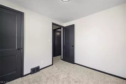 46175 Middle Ridge Road, Amherst, OH 44001 - Photo 26