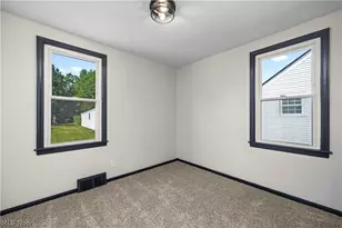 46175 Middle Ridge Rd, Amherst, OH 44001 - Photo 24