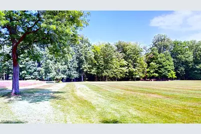 9601 Metcalf Road, Waite Hill, OH 44094 - Photo 2