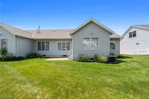 126 Augusta Dr, Elyria, OH 44035 - Photo 6