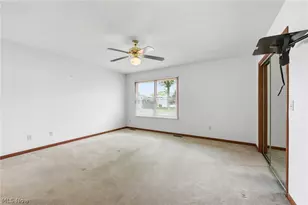 126 Augusta Dr, Elyria, OH 44035 - Photo 16