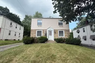 2042 13th St, Cuyahoga Falls, OH 44223 - Photo 2