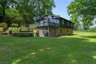 2072 Hartville Rd, Mogadore, OH 44260 - Photo 34