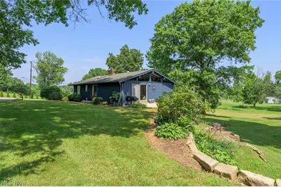 2072 Hartville Road, Mogadore, OH 44260 - Photo 38