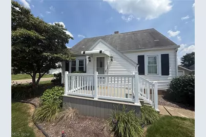 9308 Maple Avenue SE, East Sparta, OH 44626 - Photo 2