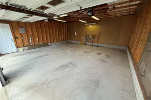 9308 Maple Ave SE, East Sparta, OH 44626 - Photo 32