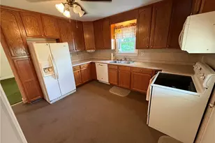 9308 Maple Ave SE, East Sparta, OH 44626 - Photo 8