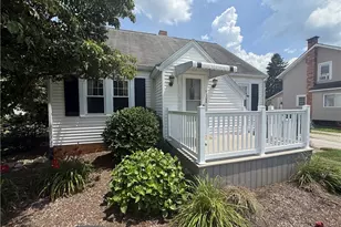 9308 Maple Ave SE, East Sparta, OH 44626 - Photo 4