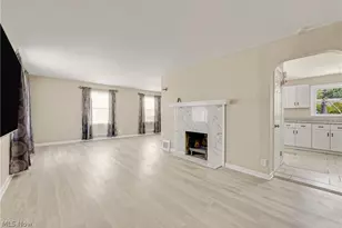 2245 Sunset Dr, Wickliffe, OH 44092 - Photo 4