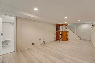 2245 Sunset Dr, Wickliffe, OH 44092 - Photo 20