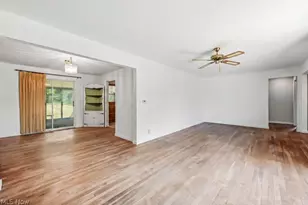2171 Garden Dr, Wickliffe, OH 44092 - Photo 12