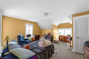1483 E 105th St, Loveland, OH 44106 - Photo 32